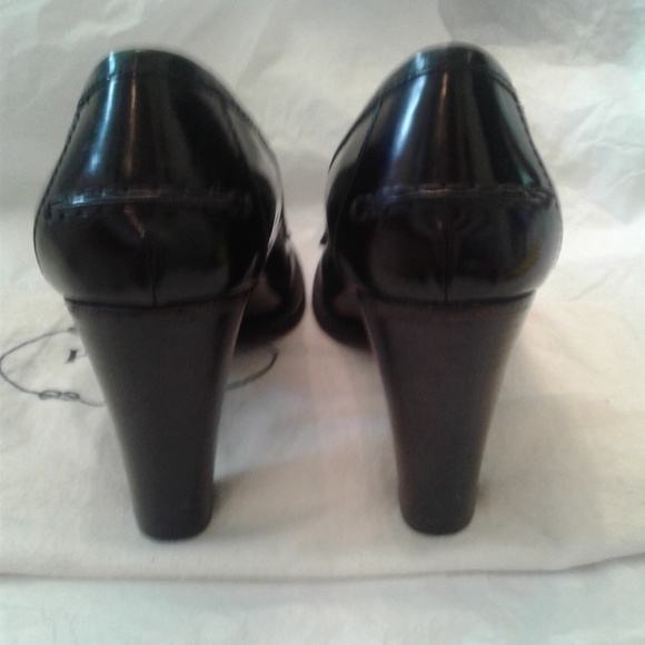 ๐ฉโ๐ป ๐ฏ Authentic Prada High Heeled 'Penny' Loafers w/shoe bag ๐ฉโ๐ป - Picture 8 of 11